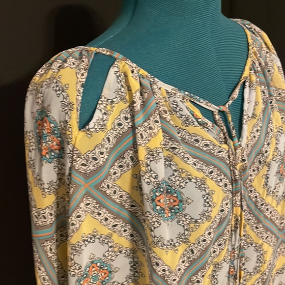 Love Tree Blouse Small - Picture 2 of 8